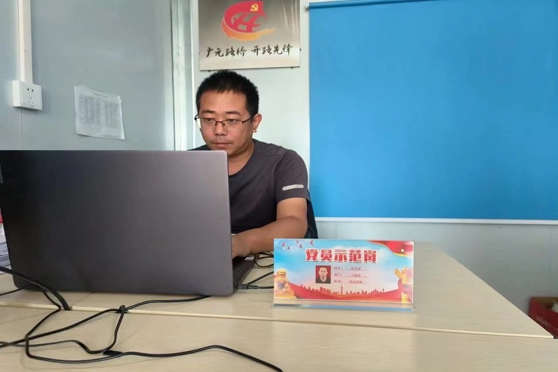 黨員示范崗┃亮身份樹標桿,爭當開路先鋒